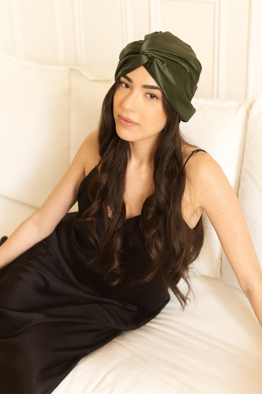 BONNETS DE NUIT EN SOIE AVEC LACET REGLABLE