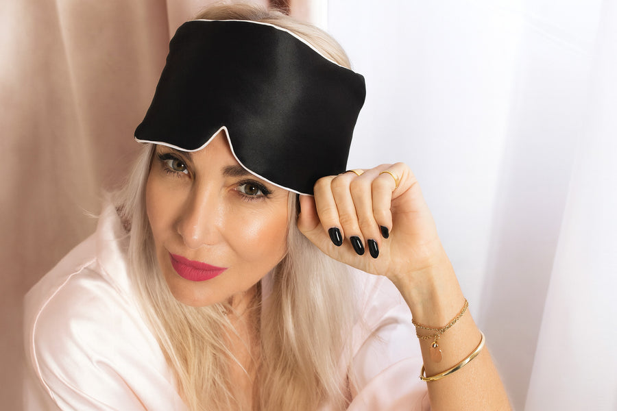 Masque enveloppant Pillow en soie Skincare infusé au cuivre